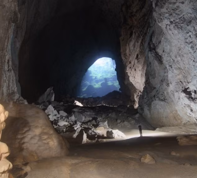 Khám phá vẻ đẹp kì vĩ của hang động lớn nhất thế giới ở Việt Nam ảnh 15