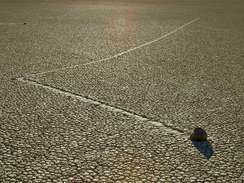 Bí ẩn những hòn đá biết đi tại thung lũng chết ảnh 3