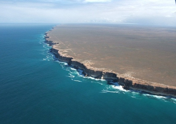 Vách đá Bunda: Nơi tận cùng của thế giới? ảnh 1