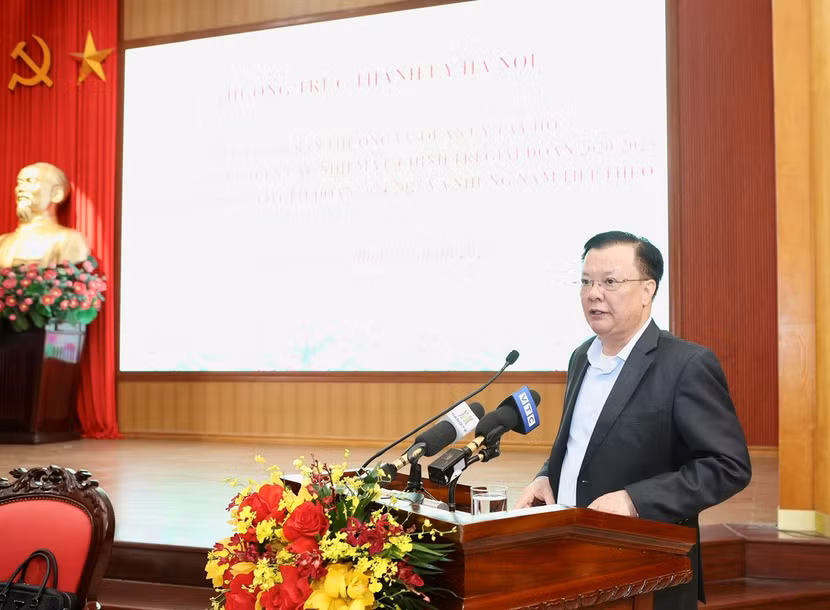 Bí thư Thành ủy Hà Nội Đinh Tiến Dũng phát biểu tại buổi làm việc