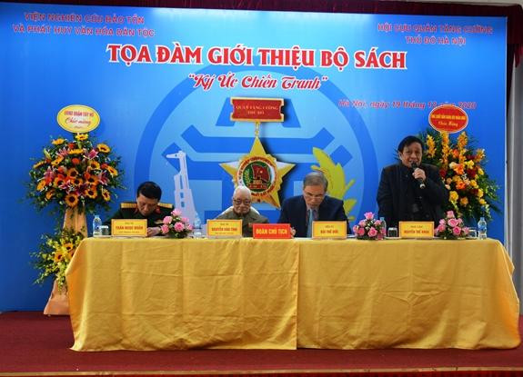 Quang cảnh buổi tọa đàm và ra mắt bộ sách "Ký ức chiến tranh" Quang cảnh buổi tọa đàm và ra mắt bộ sách "Ký ức chiến tranh"