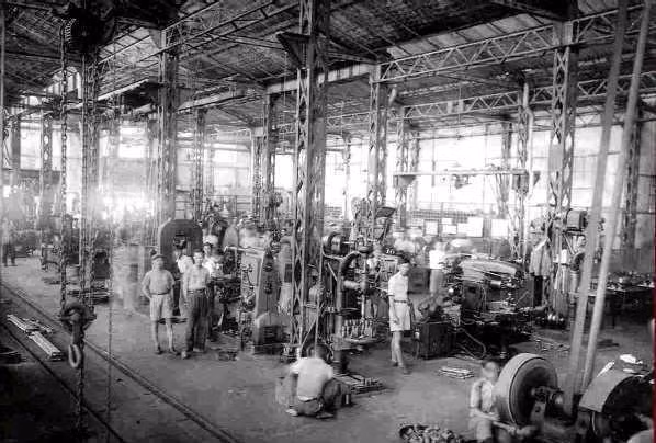Ảnh chụp nhà máy xe lửa Gia Lâm