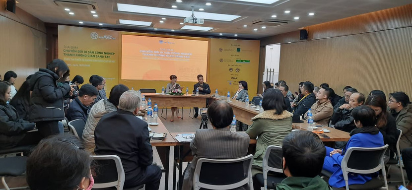 Quang cảnh buổi tọa đàm Quang cảnh buổi tọa đàm