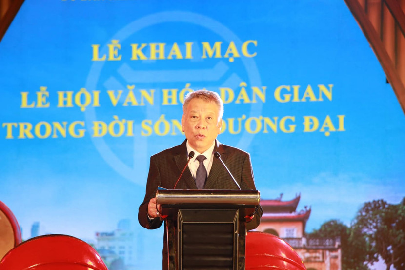 Ông Tô Văn Động, Giám đốc Sở Văn hóa và Thể thao Hà Nội phát biểu tại lễ khai mạc Ông Tô Văn Động, Giám đốc Sở Văn hóa và Thể thao Hà Nội phát biểu tại lễ khai mạc