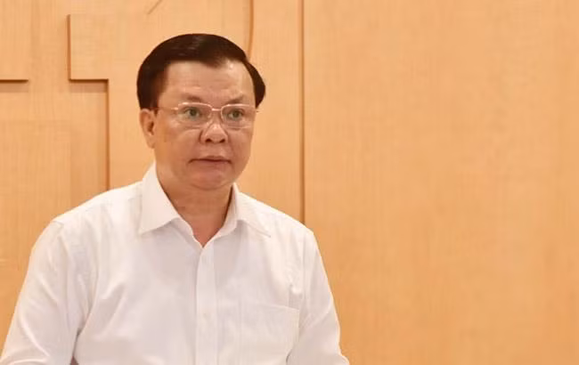 Bí thư Thành ủy Hà Nội Đinh Tiến Dũng đề nghị chính quyền và người dân thực hiện nghiêm Chỉ thị 16 Bí thư Thành ủy Hà Nội Đinh Tiến Dũng đề nghị chính quyền và người dân thực hiện nghiêm Chỉ thị 16