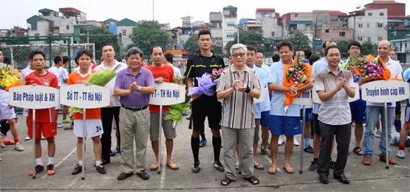 Khai mạc Giải bóng đá Hội khỏe Hội Nhà báo TP Hà Nội 2014 ảnh 4