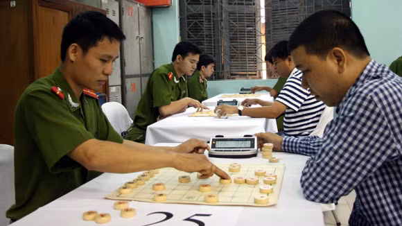 Gần 100 VĐV so tài tại Giải cờ tướng CATP Hà Nội 2014 ảnh 5