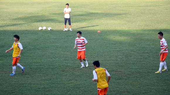 Văn Quyến thành tâm điểm trong trận đấu châu lục ảnh 3