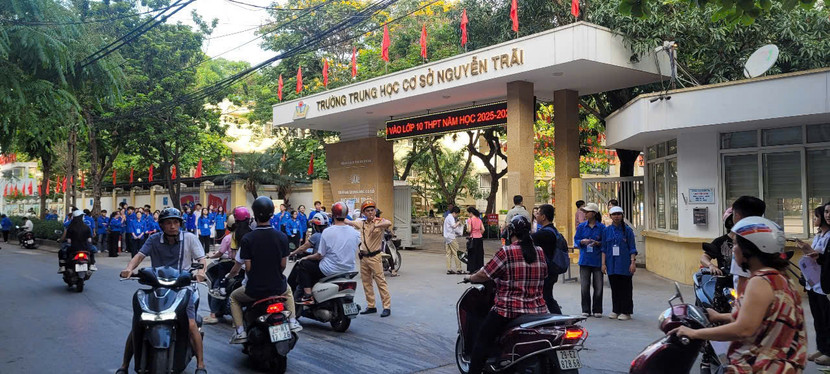 Phân luồng tại các điểm thi