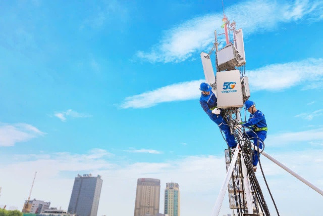Các nhà mạng đang khẩn trương triển khai 5G Các nhà mạng đang khẩn trương triển khai 5G
