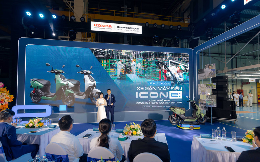 Lễ xuất xưởng mẫu xe máy điện sản xuất trong nước đầu tiên mang tên ICON e: của Honda Việt Nam
