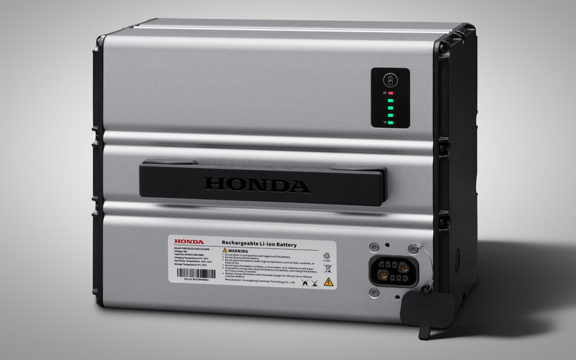 Pin Lithium-ion đạt chuẩn chống nước IP67, dễ dàng tháo rời