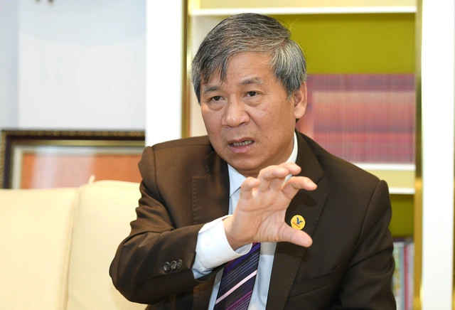 ĐBQH, GS.TS Nguyễn Anh Trí ĐBQH, GS.TS Nguyễn Anh Trí