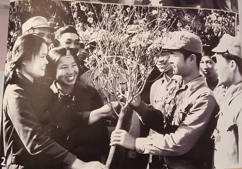 Những người lính trước ngày lên đường.