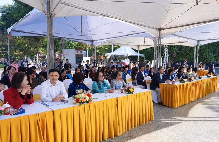 Quang cảnh buổi tọa đàm Quang cảnh buổi tọa đàm