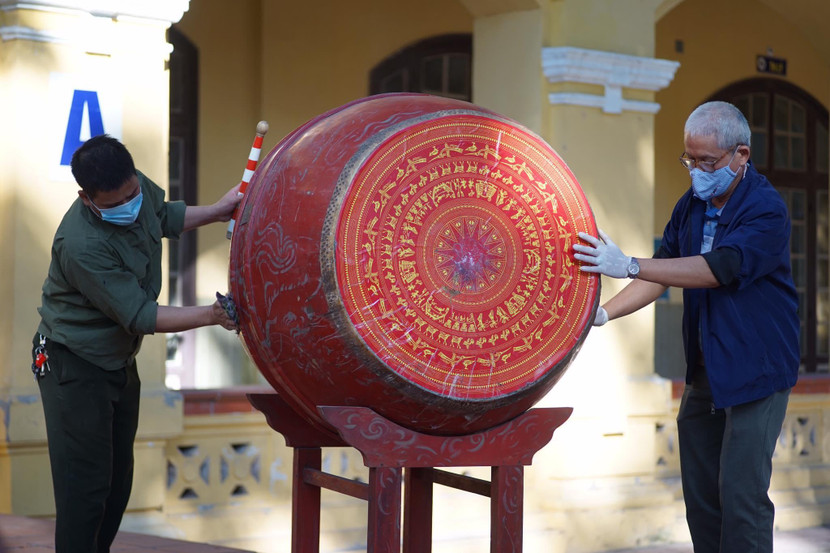 Trường THPT Phan Đình Phùng vệ sinh trường lớp sẵn sàng đón học sinh đi học trở lại vào ngày 6-12