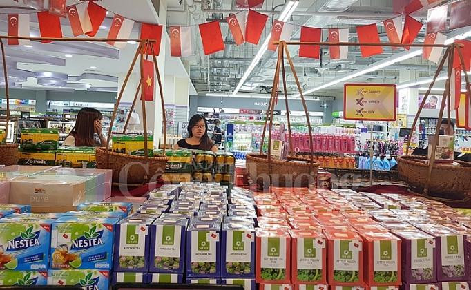 Nhiều mặt hàng của Việt Nam được bày bán trong hệ thống siêu thị tại nước ngoài