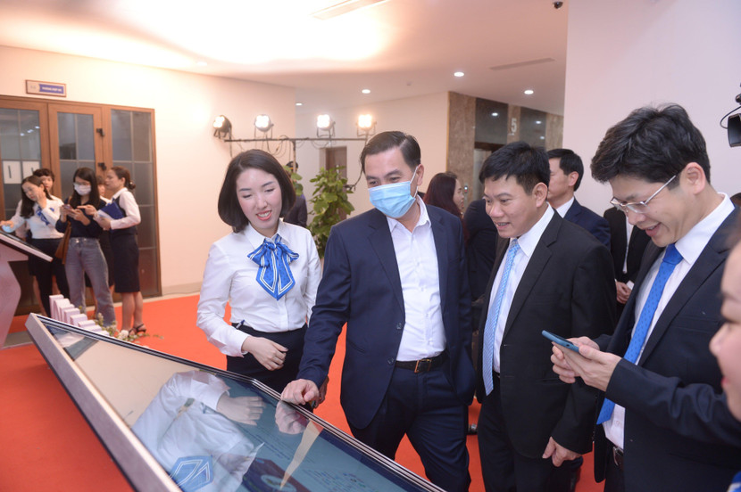 EVNHANOI ra mắt hệ sinh thái chăm sóc khách hàng