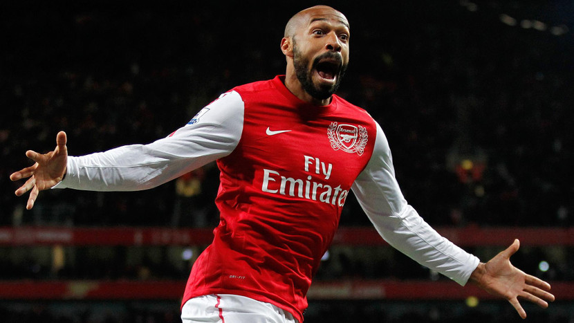 2. Thierry Henry. Cũng như Drogba, Henry có 8 năm đỉnh cao tại London, trong màu áo Arsenal (1999-2007). Henry tìm kiếm thách thức mới ở Barca và sau đó là New York Red Bulls ở giải MLS, trước khi quay lại khoác áo Arsenal theo dạng cho mượn 2 tháng vào năm 2012.