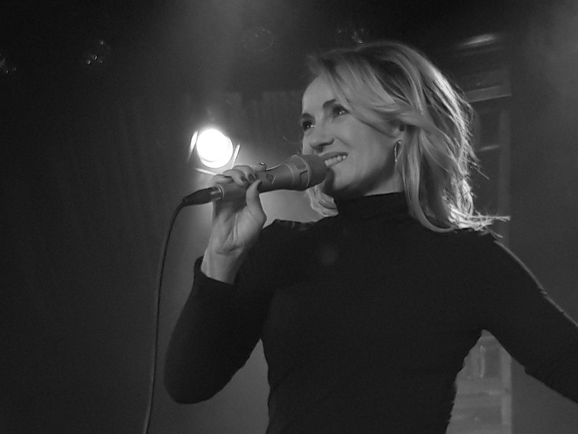 Ca sĩ Katharine Mehrling (Đức) Ca sĩ Katharine Mehrling (Đức)