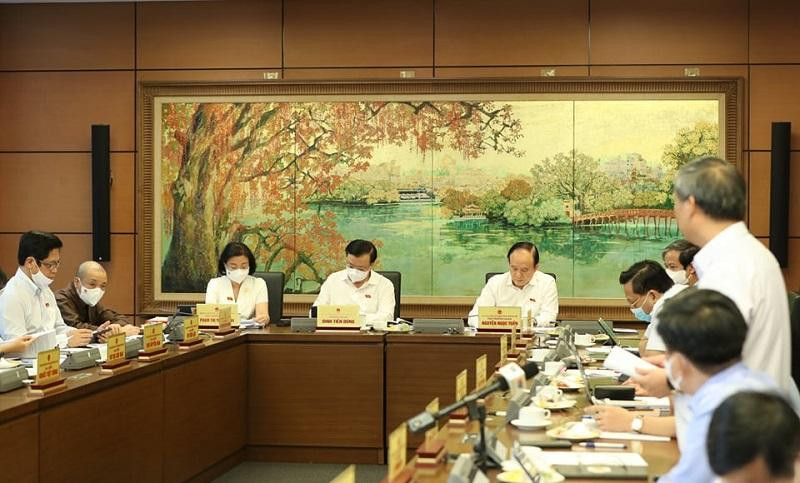 Thảo luận tổ tại đoàn ĐBQH TP Hà Nội chiều 22-7