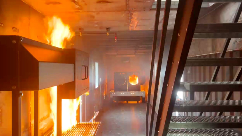 Các tình huống cháy được giả lập trong mô hình Các tình huống cháy được giả lập trong mô hình