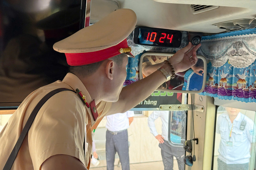 Kiểm tra hoạt động của camera giám sát hành trình Kiểm tra hoạt động của camera giám sát hành trình