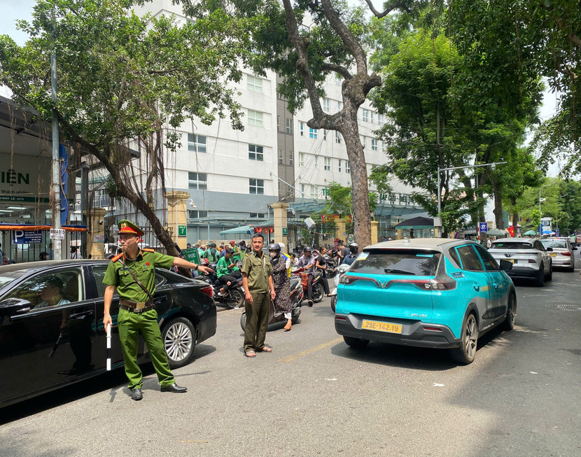 Chỉ khi có bóng lực lượng làm nhiệm vụ, vi phạm mới... đỡ