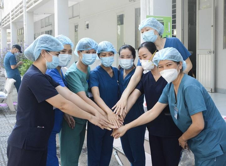 Bộ Y tế cho rằng lúc này vẫn chưa thể công bố hết dịch Covid-19 (Ảnh minh họa)