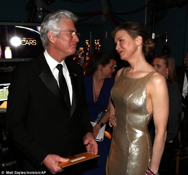 Nghi án Renee Zellweger lạm dụng botox ảnh 2