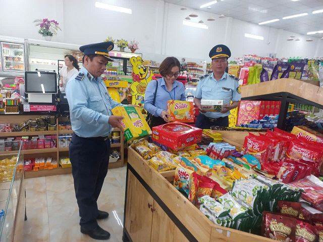 Lực lượng QLTT kiểm tra, kiểm soát thị trường