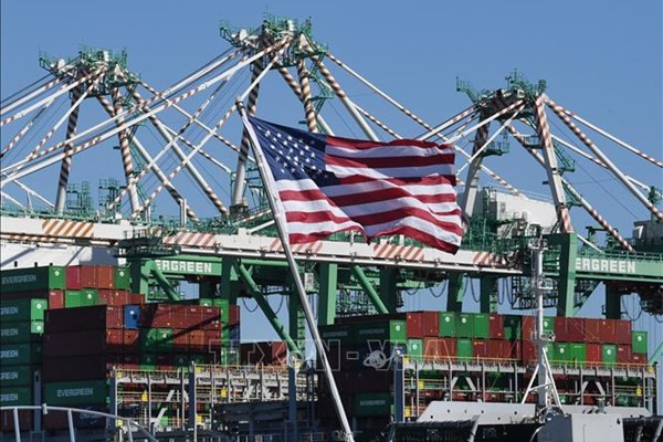 Cuộc chiến thương mại giữa hai nền kinh tế lớn nhất thế giới Mỹ và Trung Quốc sẽ dẫn tới những hệ lụy khôn lường