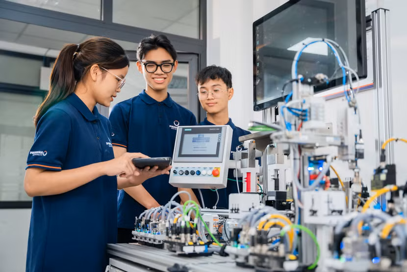 Dự báo, công nghệ AI sẽ tối ưu hóa quy mô lực lượng lao động trong năm 2025