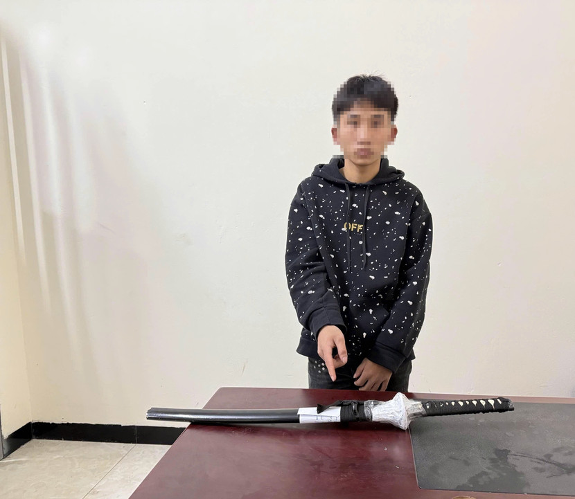 Thanh niên này khai nhận, mang theo kiếm để... phòng thân