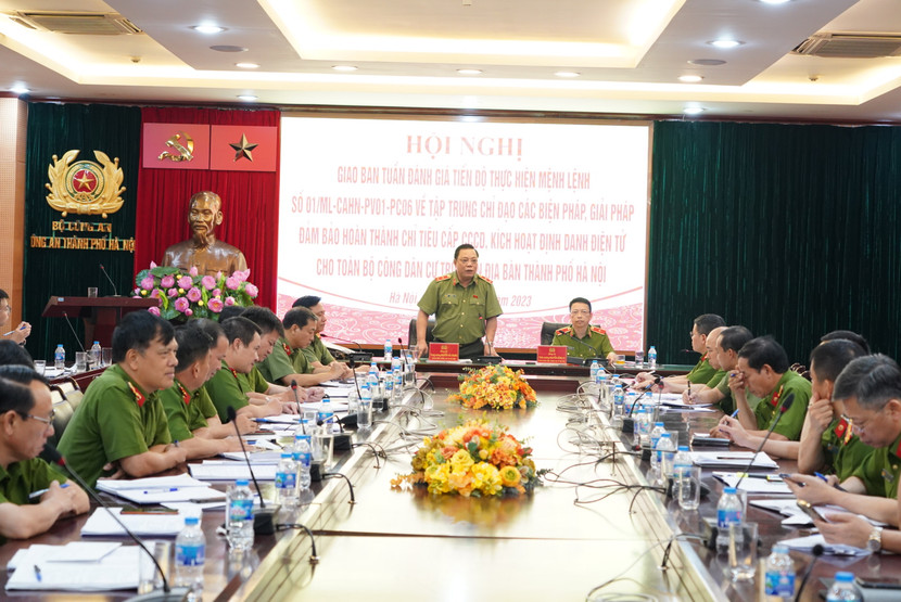 Trung tướng Nguyễn Hải Trung - Giám đốc CATP Hà Nội khẳng định, Mệnh lệnh 01 ghi nhận sự nỗ lực, vất vả của lực lượng Cảnh sát QLHC và các lực lượng có liên quan