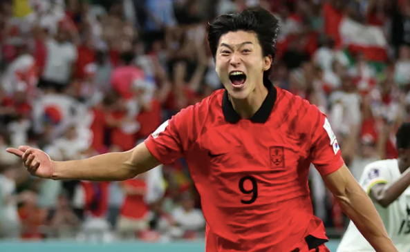 Cho Gue Sung lập cú đúp chỉ trong 3 phút, song không đủ giúp Hàn Quốc có điểm trước Ghana