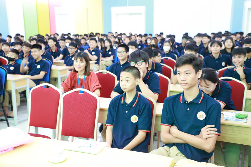 Buổi tuyên truyền có sự tham dự của gần 400 học sinh Trường Cao đẳng Xây dựng số 1