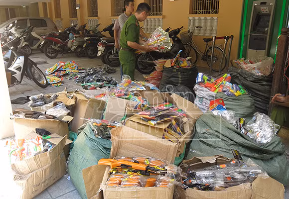 “Súng AK, súng trường” tuồn về Hà Nội dịp Trung thu ảnh 3