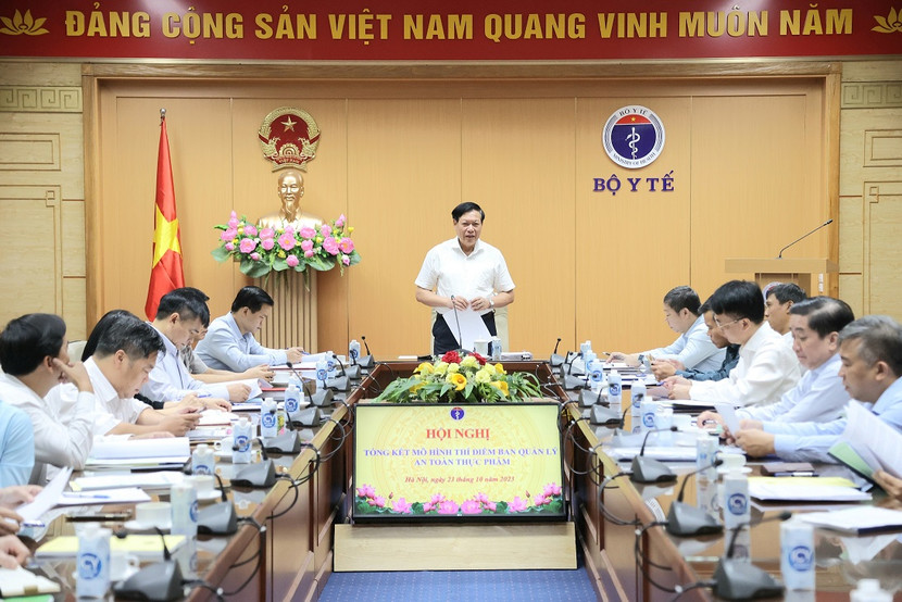 Thứ trưởng Bộ Y tế Đỗ Xuân Tuyên phát động tại hội nghị tổng kết mô hình thí điểm Ban Quản lý ATTP Thứ trưởng Bộ Y tế Đỗ Xuân Tuyên phát động tại hội nghị tổng kết mô hình thí điểm Ban Quản lý ATTP