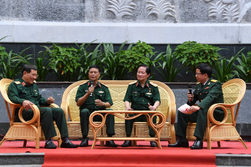 Những câu chuyện hào hùng được các tướng lĩnh kể lại về một thời hoa lửa