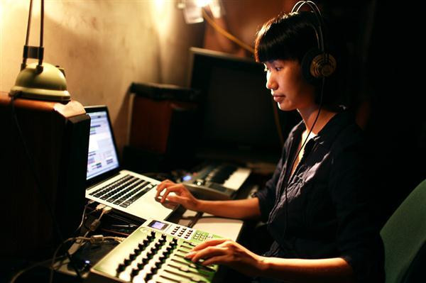 Nghệ sĩ Lương Huệ Trinh Nghệ sĩ Lương Huệ Trinh