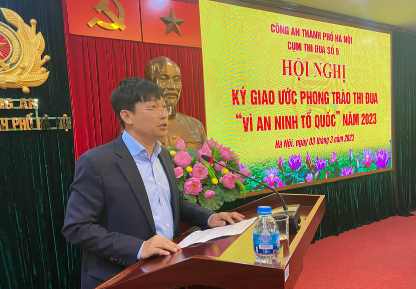 Ông Trần Việt Hà - Phó Chủ tịch UBND quận Cầu Giấy động viên, khích lệ các đơn vị trong Cụm thi đua số 9 nỗ lực hoàn thành xuất sắc nội dung giao ước thi đua