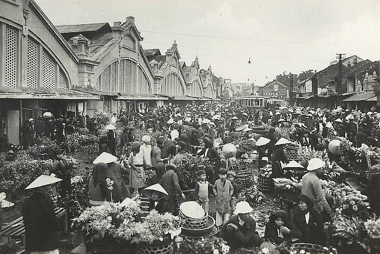 Chợ hoa Tết của Hà Nội bên cạnh chợ Đồng Xuân Chợ hoa Tết của Hà Nội bên cạnh chợ Đồng Xuân