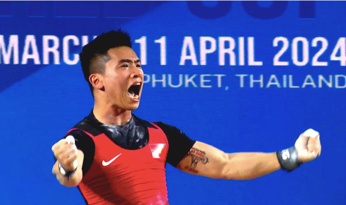 Trịnh Văn Vinh cần đạt tổng cử trên 300kg mới có hy vọng cạnh tranh huy chương