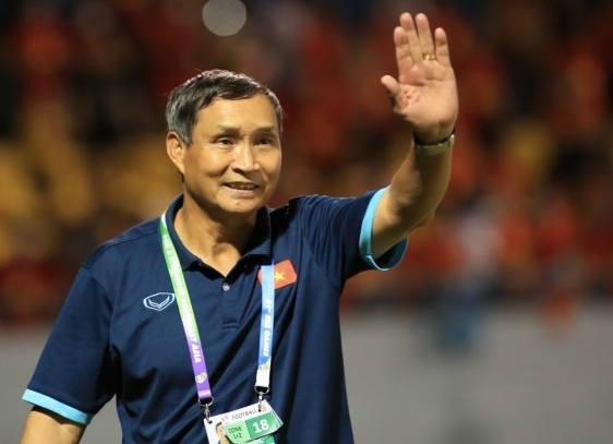 HLV Mai Đức Chung sẽ chia tay đội tuyển nữ Việt Nam sau nhiều năm gắn bó, cống hiến