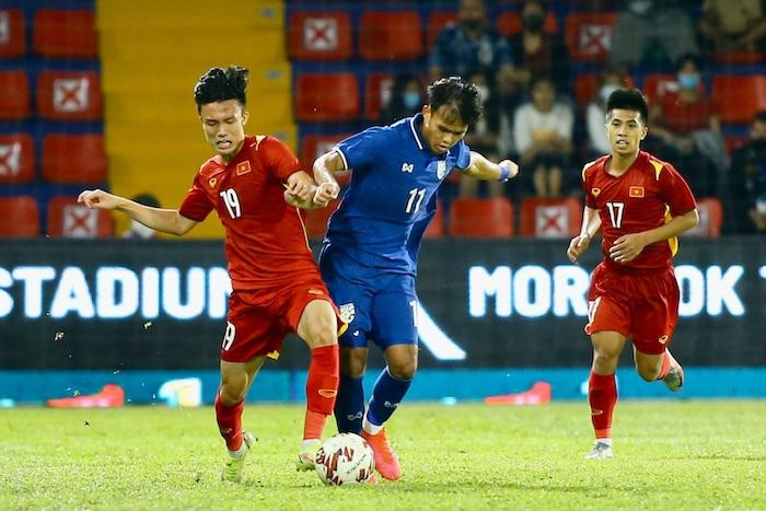U23 Việt Nam (áo đỏ) từng thắng cả U23 Trung Quốc và U23 Thái Lan ở trận đấu gần nhất