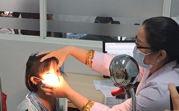 Một số địa phương có tình trạng "cháy hàng" thuốc điều trị đau mắt đỏ (Ảnh minh họa) Một số địa phương có tình trạng "cháy hàng" thuốc điều trị đau mắt đỏ (Ảnh minh họa)