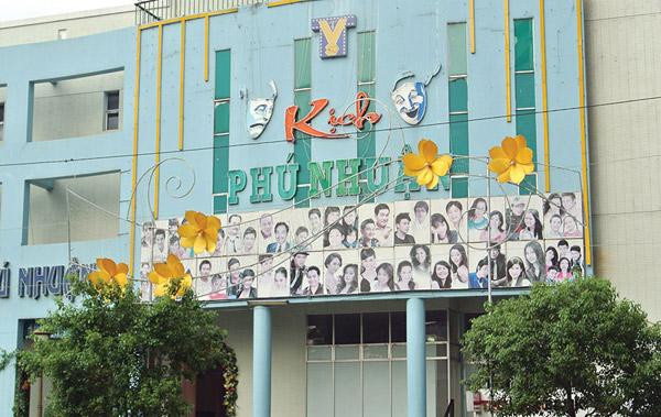 Sân khấu Phú Nhuận do NSND Hồng Vân thành lập