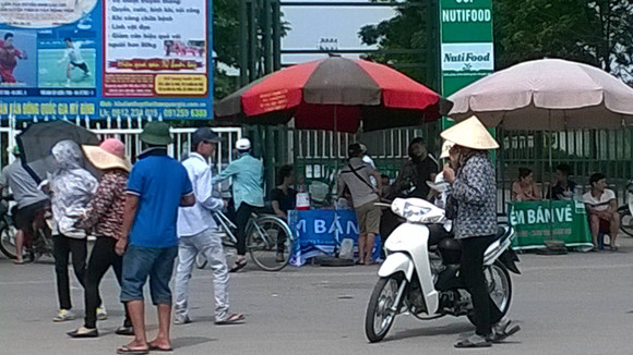 BTC dừng bán, phe vé trận U19 Việt Nam - U19 Nhật Bản, thỏa sức hét giá ảnh 3