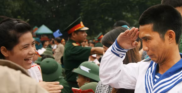 Huyện Đông Anh: 220 tân binh nô nức lên đường nhập ngũ ảnh 7